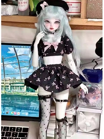 BJD Clothes Black Top Skirt...